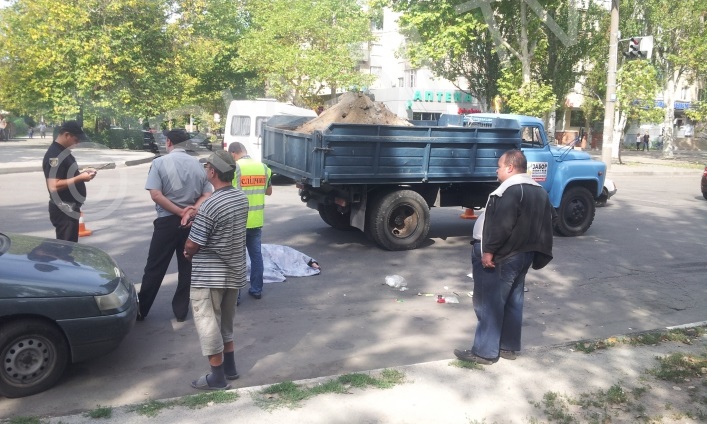 В Запорожской области грузовик насмерть сбил женщину - ФОТО