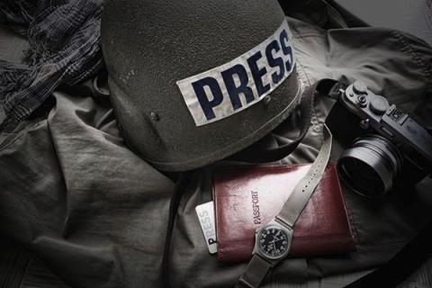 Запорожские журналисты попали под обстрел во время работы в зоне АТО, - ФОТО