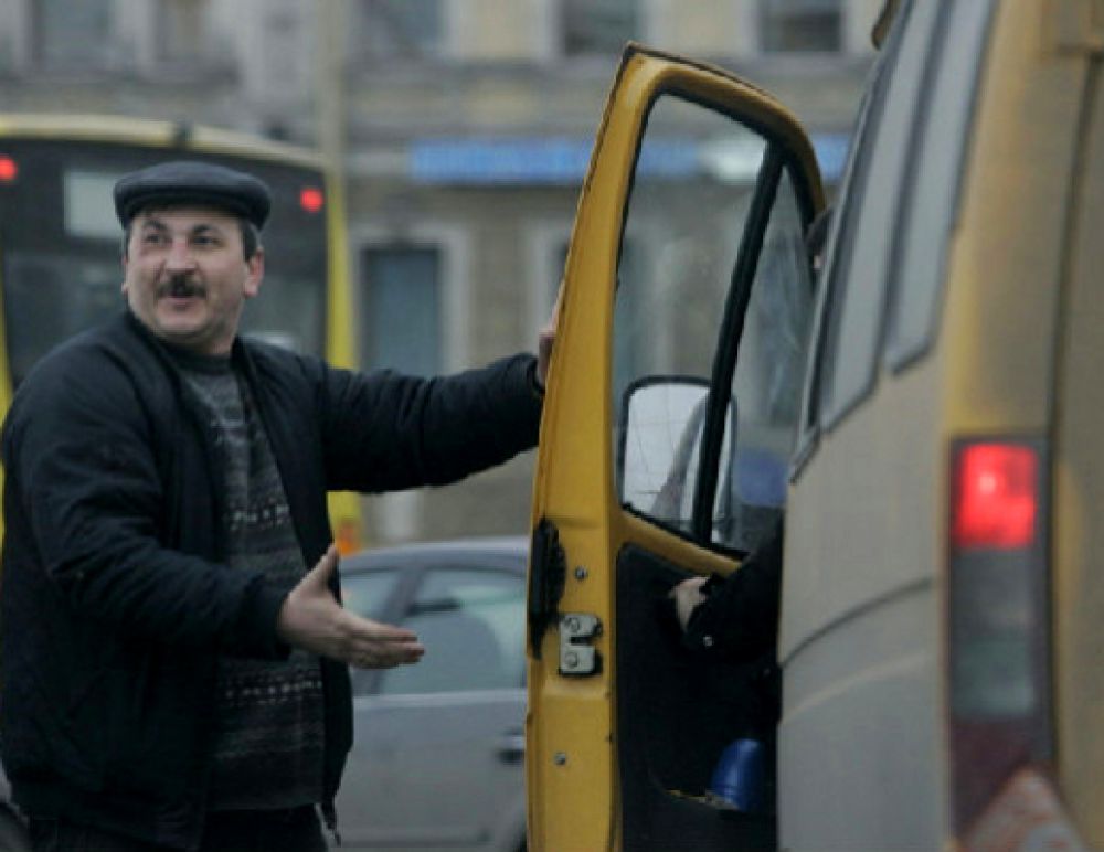 В Запорожской области борются с нелегальными перевозчиками