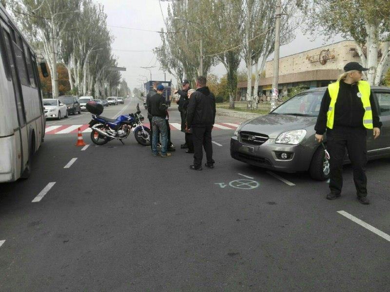 В Запорожье за сутки произошло три ДТП с участием мотоциклистов: есть пострадавшие - ФОТО