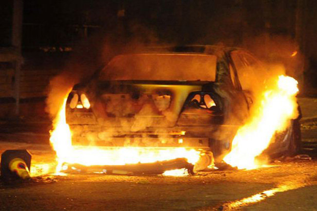 В Запорожской области сгорели два легковых автомобиля