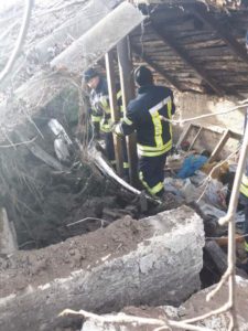 Жителя Запорожья завалило в подвале деревянными перекрытиями - ФОТО