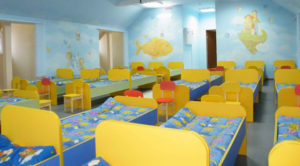 В детском саду Запорожья неизвестный фотографировал полуголых детей в спальне