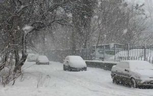 В Запорожской ОГА заявляют о готовности к снежной буре и гололеду