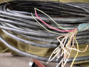 В Запорожье украли телефонный кабель на 20 тысяч гривен - ФОТО