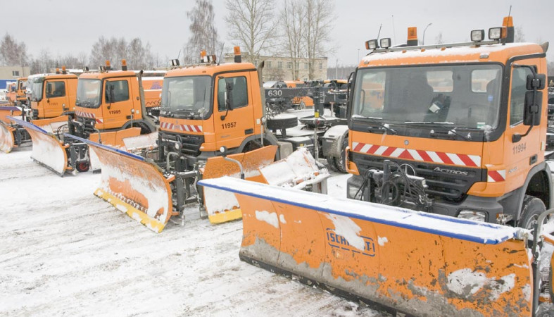 За прошедшую ночь в Запорожье вышли из строя 14 снегоуборочных машин
