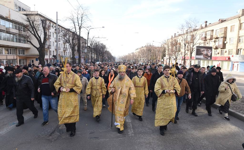 В Запорожье представители Московского патриархата снова пройдут Крестным ходом по центральному проспекту города