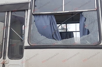 В Запорожской области выстрелили в автобус с пассажирами - ФОТО, ВИДЕО