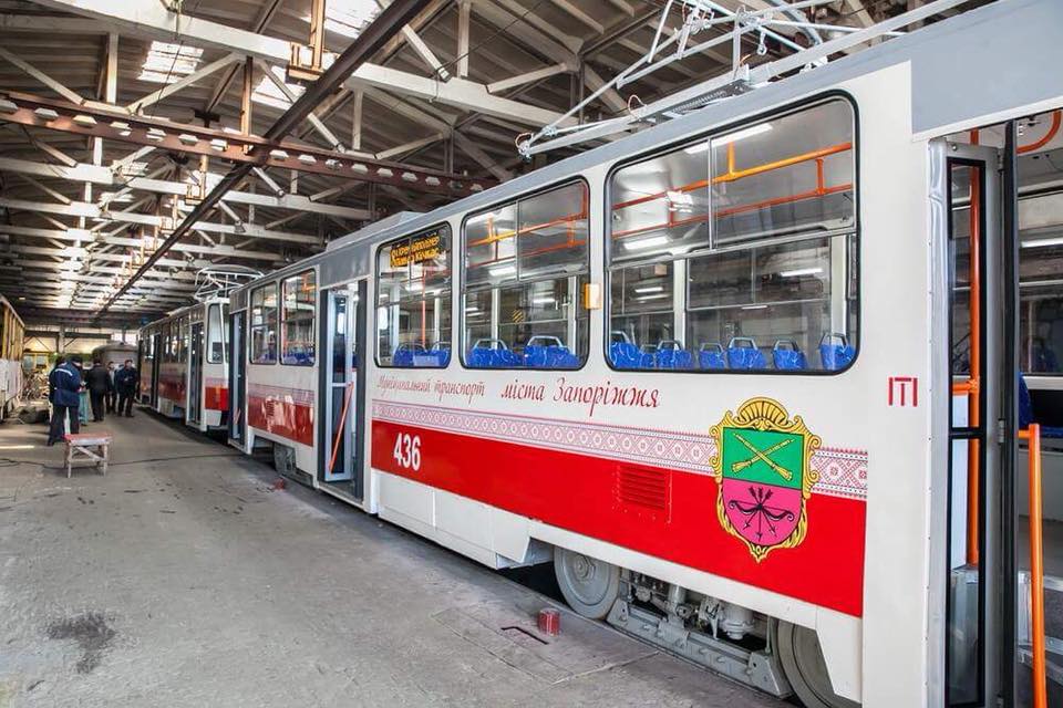 Завтра в Запорожье на линию выйдут два отремонтированных трамвая - ФОТО