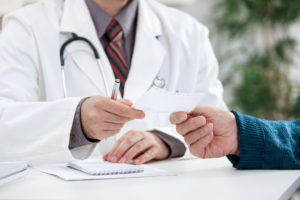 В Запорожье пациенты теперь будут ходить на приемы к врачу без талонов