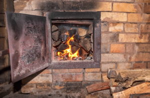 В Запорожской области печка стала причиной пожара в жилом доме - ФОТО