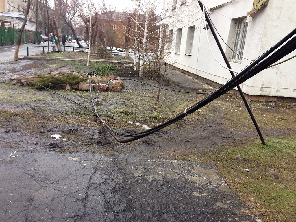 В Запорожской области «охотники за металлом» повредили трубопровод и оставили без кислорода новорожденных в роддоме - ФОТО