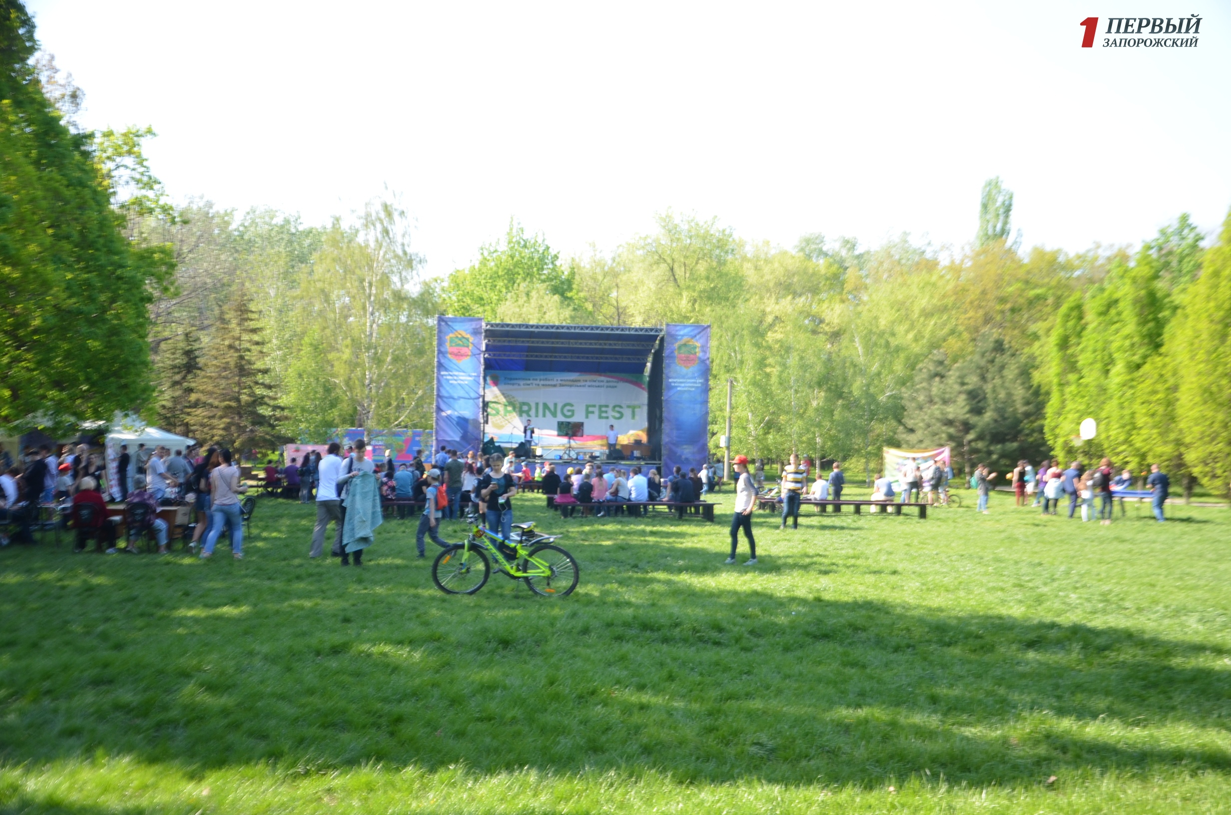 Кибербитва и многочисленные соревнования: как запорожцы провели игровой день фестиваля «Spring fest» - ФОТО