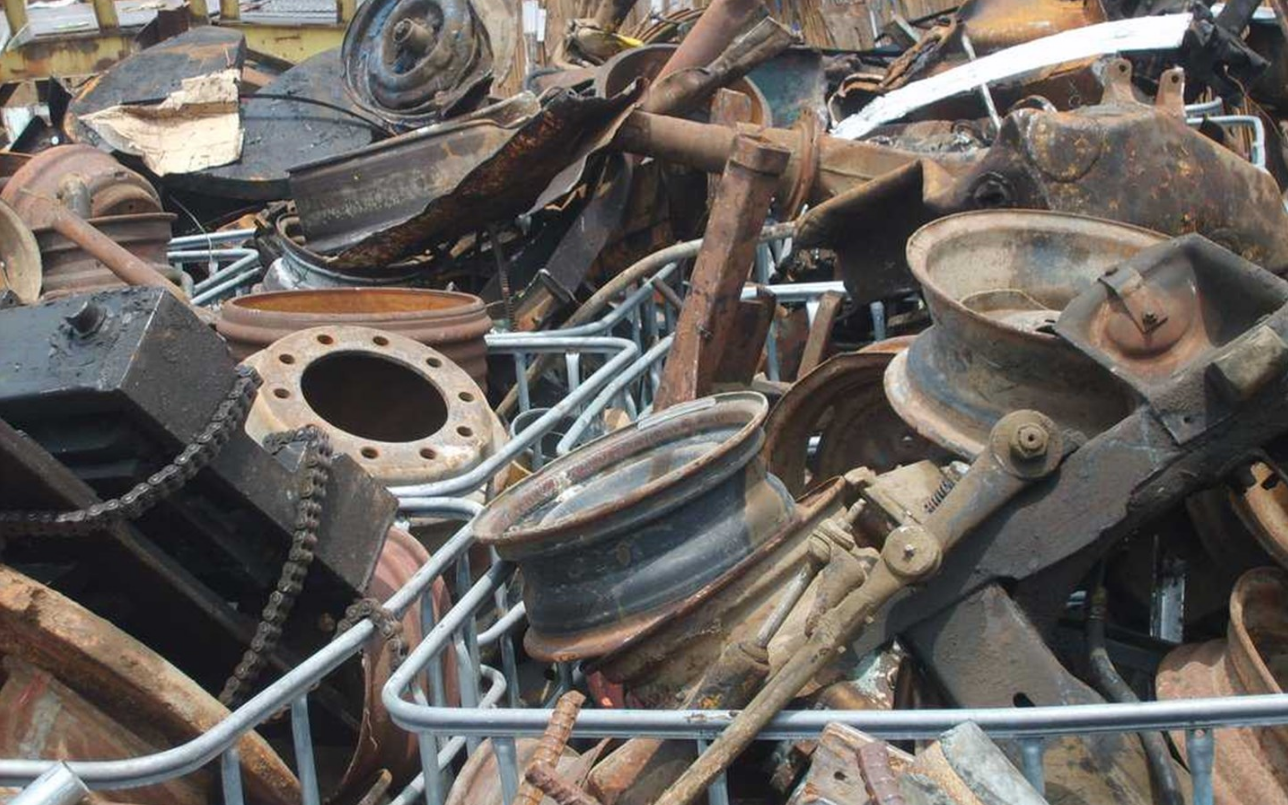 В Запорожской области ликвидировали два нелегальных пункта приема металлолома