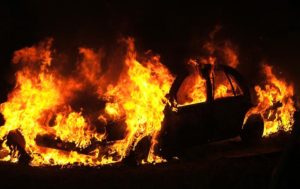 На курорте Запорожской области неожиданно загорелся автомобиль «КІА»