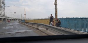 В Запорожье молодой парень пытался спрыгнуть с плотины - ФОТО