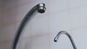 Жителей Запорожья предупреждают об отключении холодной воды - АДРЕСА