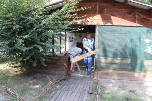 В Александровском районе Запорожья демонтировали самовольно установленную летнюю площадку - ФОТО