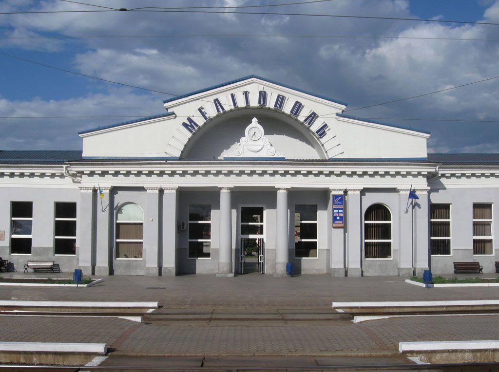 Добро пожаловать: в Запорожской области двое мужчин на вокзале ограбили приезжего - ФОТО