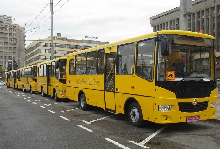 Запорожские депутаты выделили дополнительное софинансирование на покупку школьных автобусов в сельскую местность