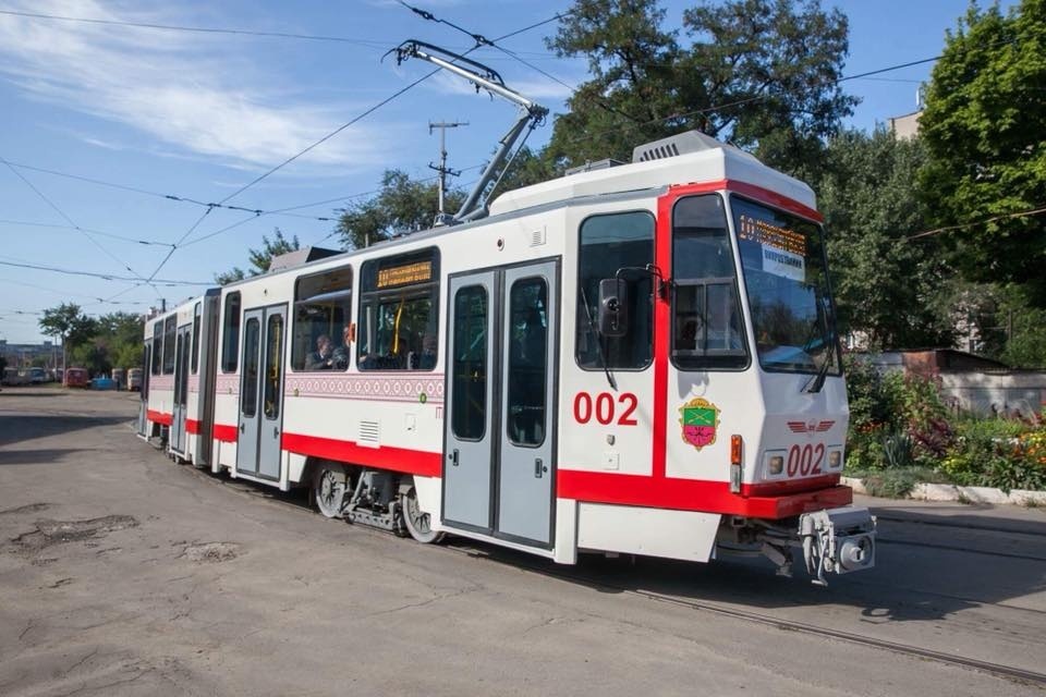 В Запорожье на линию пустили первый европейский б/у трамвай - ФОТО