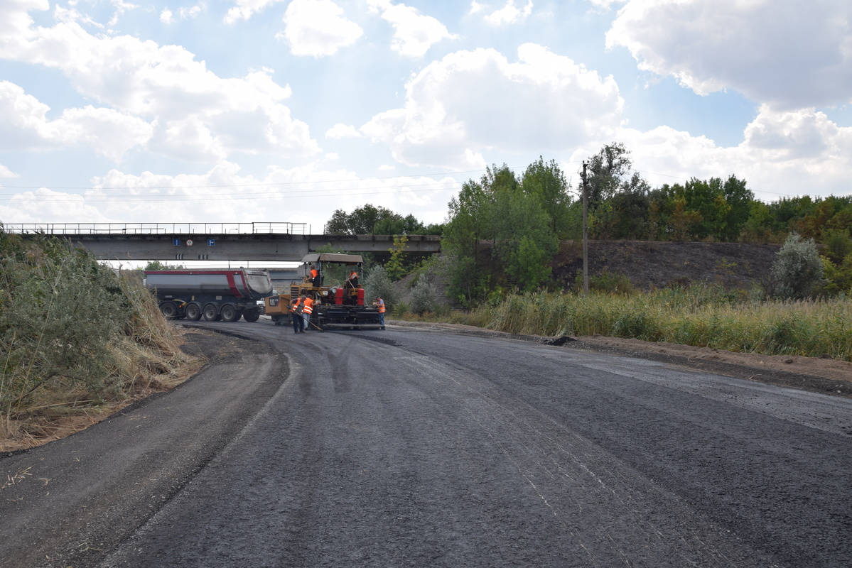 На трассе в Запорожской области проводят капремонт аварийного моста - ФОТО
