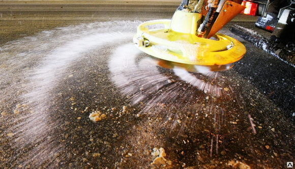 В Запорожской области намерены закупить три тысячи тонн соли для посыпки дорог зимой
