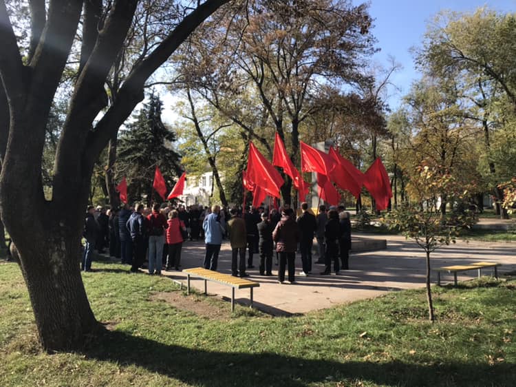 Ректор запорожского ВУЗа посетил митинг по случаю столетия комсомола - ФОТО