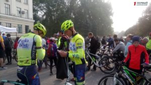 В Запорожье тысячи велосипедистов вышли на массовый велопробег - ФОТО, ВИДЕО