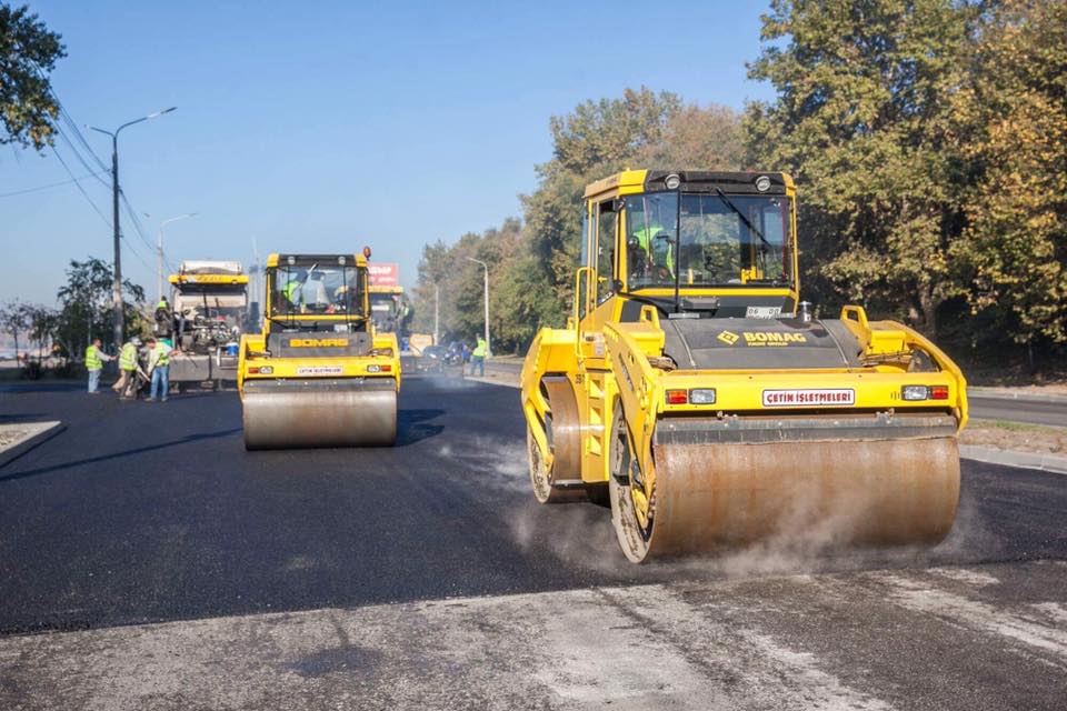 Стало известно, когда на Набережной магистрали завершится ремонт дороги - ФОТО