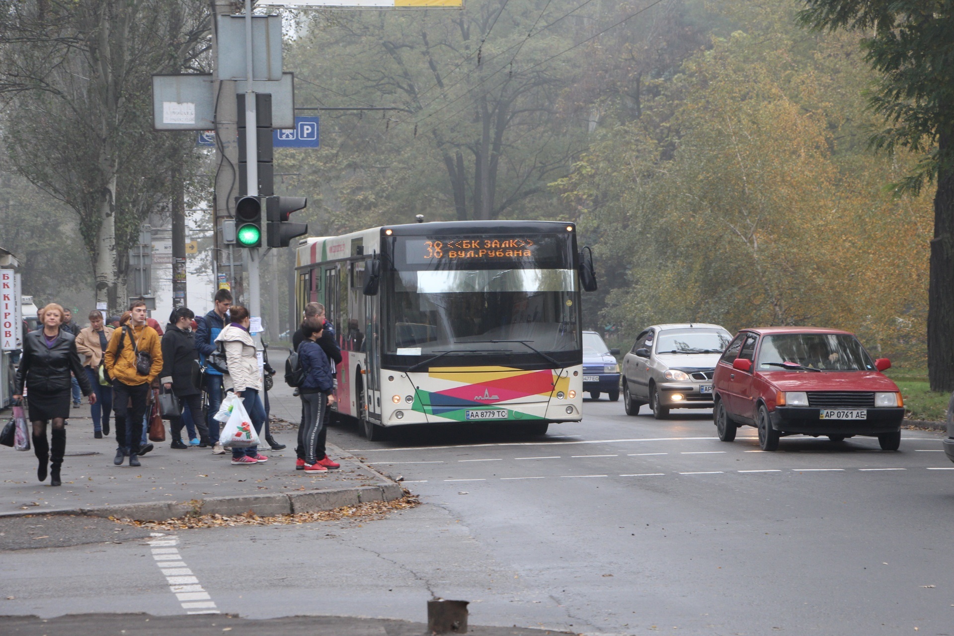В Запорожье на маршрут №38 выпустили три новых автобуса - ФОТО
