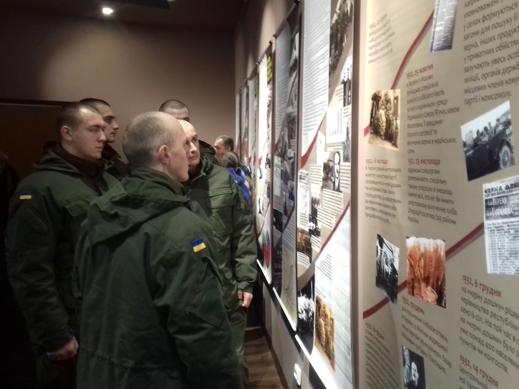 В Запорожье открыли фотовыставку «Геноцид Голодомора»: экспонаты пробирают до мурашек - ФОТО