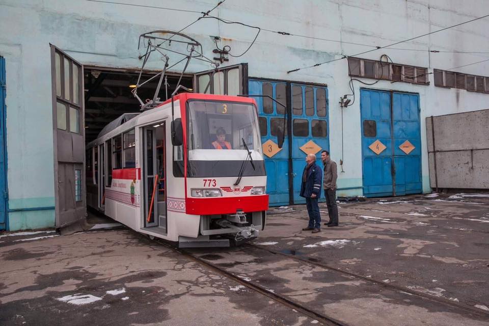 В январе в Запорожье выпустят на линию пять трамваев - ФОТО