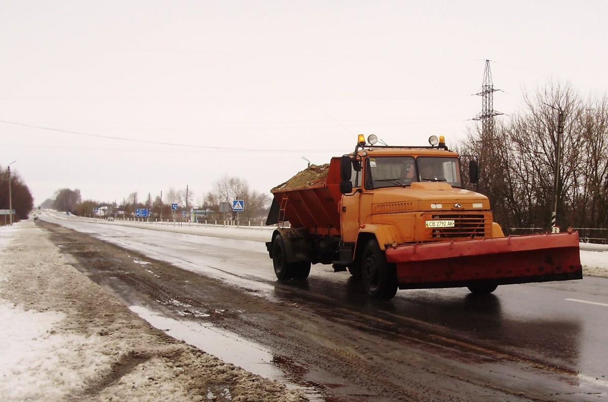Трассы Запорожской области расчищены от снега