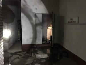В Запорожье ночью случился пожар на СТО - ФОТО