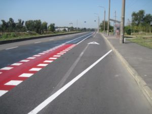 В Запорожье предлагают ликвидировать велосипедную полосу в направлении Хортицкого района