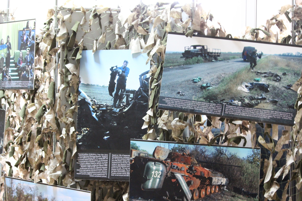В Запорожье открыли выставку памяти, экспонатами которой стали вещи погибших воинов - ФОТО