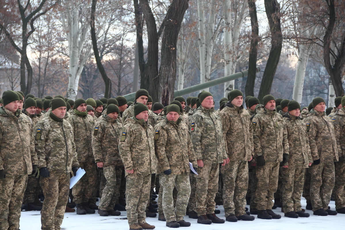 В Запорожье поздравили артиллеристов с наступающим Днем Вооруженных Сил Украины - ФОТО