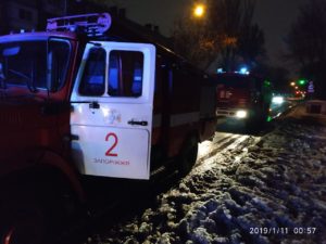 В Запорожье ночью произошел пожар в студенческом общежитии: спасатели эвакуировали полсотни человек - ФОТО