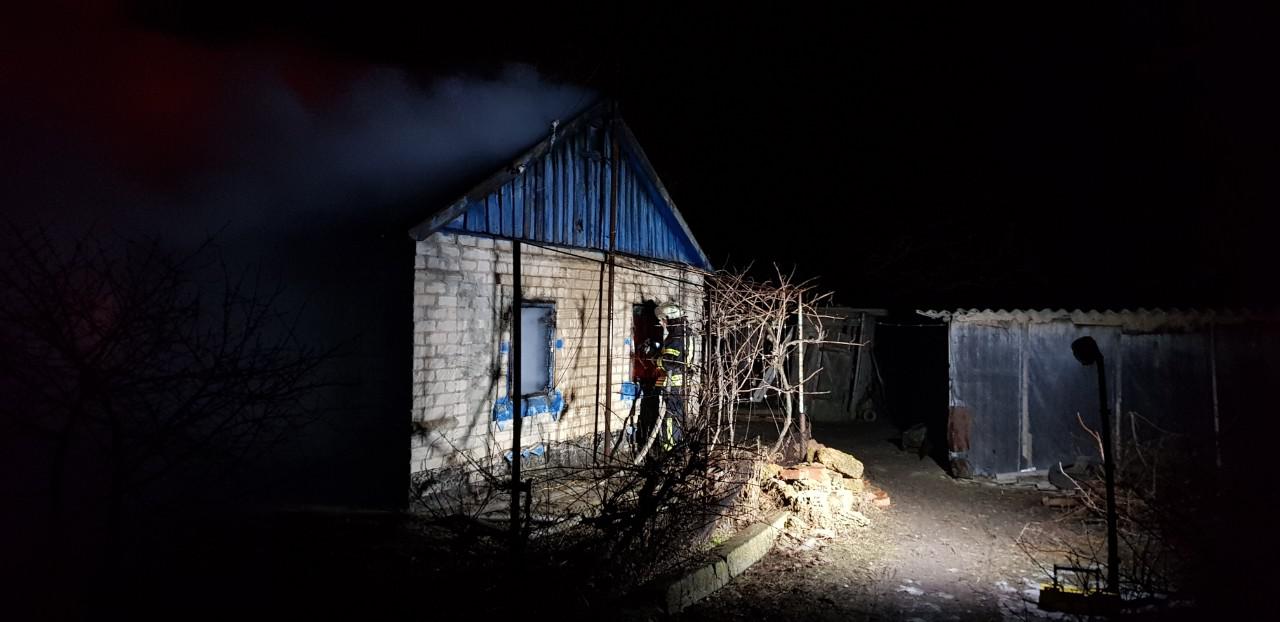 В Запорожской области при пожаре в жилом доме погиб мужчина - ФОТО