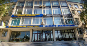 «Есть техника, но людей нет»: в «Запорожском Облавтодоре» жалуются на недостаток сотрудников из-за миллионных долгов