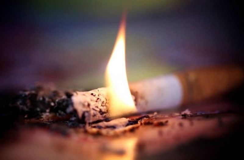 В Запорожской области сигарета едва не стоила жизни мужчине