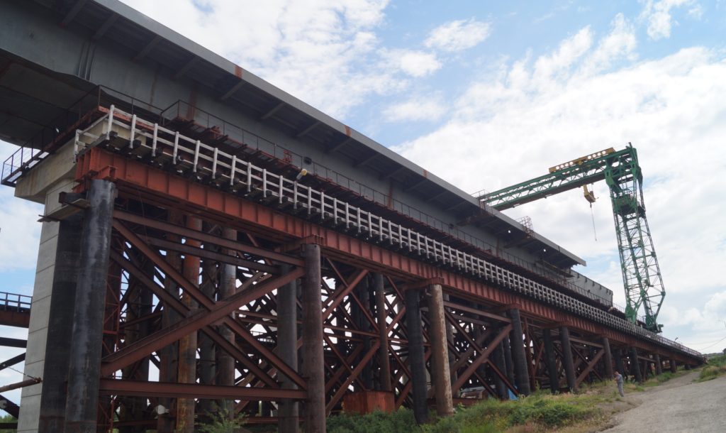 В 2019 году не будут проводиться работы по строительству запорожских мостов-недостроев