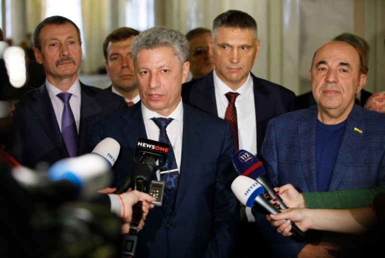 Нардеп Юрий Бойко лишил Рабиновича статуса доверенного лица на выборах