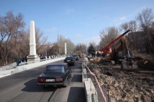 Реконструкция путепровода на Металлургов: начался второй этап работ - ФОТО