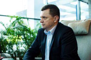 В Запорожье депутат и главврач «Витацентра» задекларировал почти полмиллиона гривен зарплаты