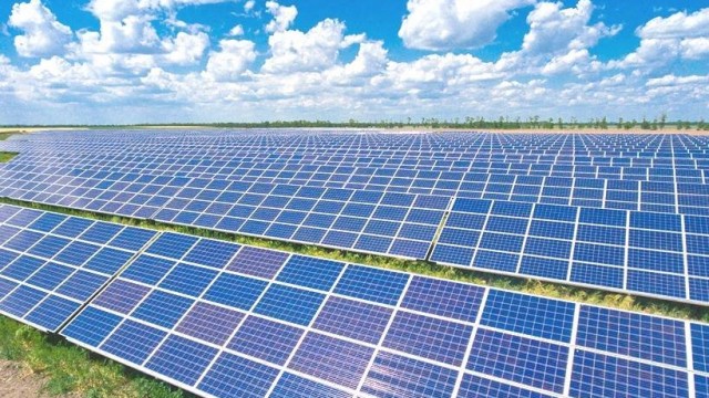 Рядом с Запорожской АЭС построят мощную солнечную электростанцию