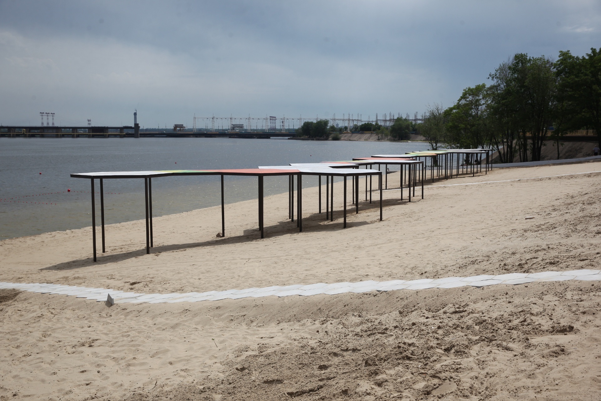 Завтра в Запорожье после реконструкции откроют часть Правобережного пляжа - ФОТО