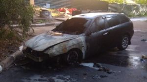 В центре Запорожья ночью сгорел автомобиль «Alfa-Romeo» – ФОТО