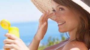 Что нужно знать об уходе кожи лица летом